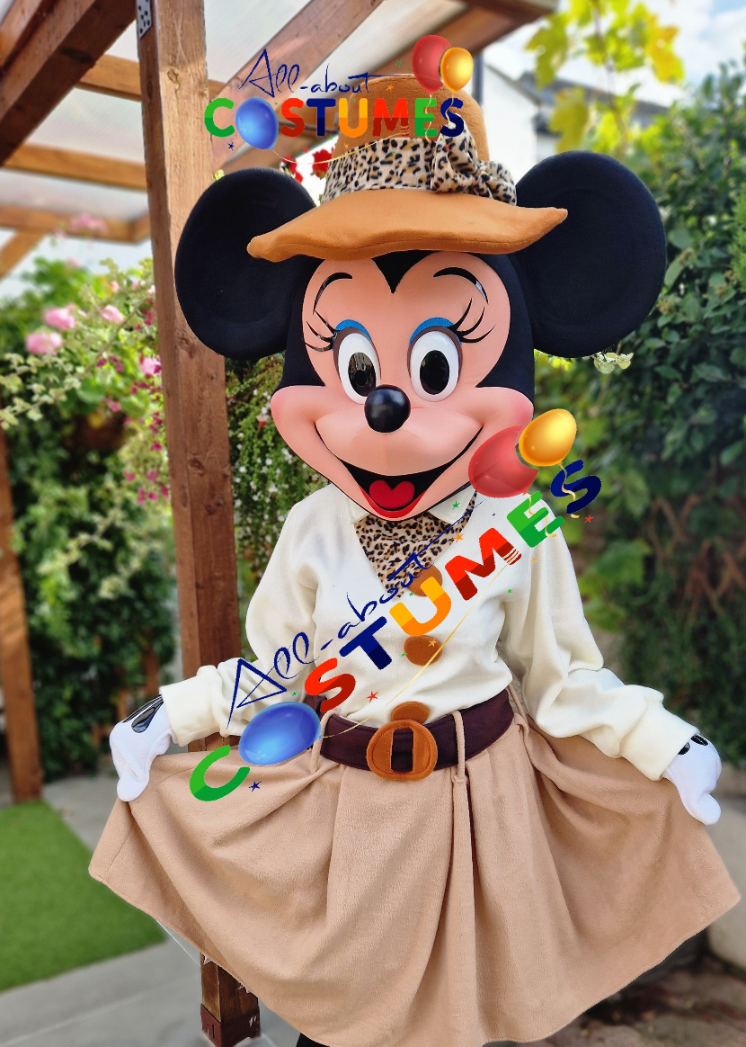 Safari Minnie Mouse